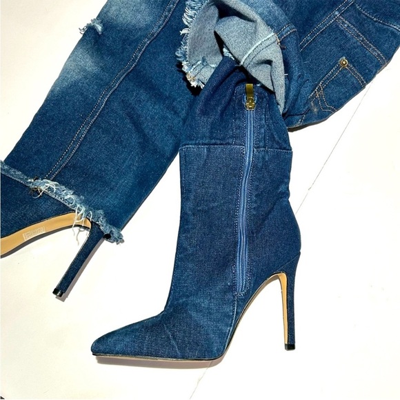 NEW Distressed Denim Pointed Knee High Heeled Zipper Boots Size 38, US 7 - Picture 7 of 15